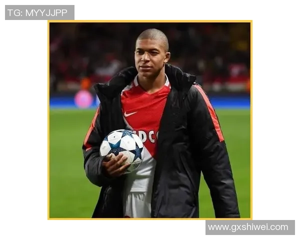 回顾1999年足球明星的辉煌成就与影响力解析